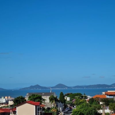 Apartamentos com 88m², 3 quartos, 1 suíte, 2 garagens, no bairro Jardim Cidade De Florianópolis em São José