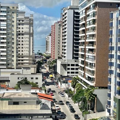 Apartamentos com 91m², 3 quartos, 1 suíte, 2 garagens, no bairro Campinas em São José
