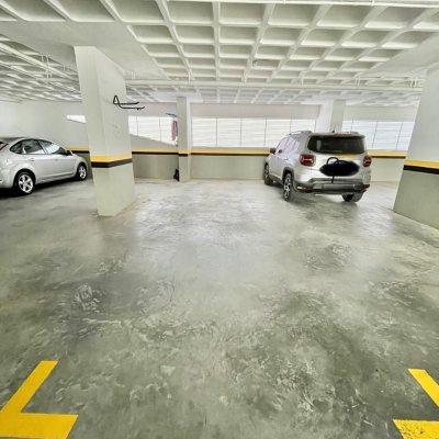 Apartamentos com 91m², 3 quartos, 1 suíte, 2 garagens, no bairro Campinas em São José