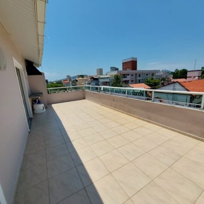 Cobertura com 125m², 3 quartos, 2 suítes, 1 garagem, no bairro Ingleses do Rio Vermelho em Florianópolis