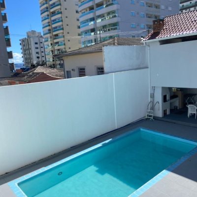 Casa Residencial com 340m², 5 quartos, 5 suítes, 5 garagens, no bairro Agronômica em Florianópolis