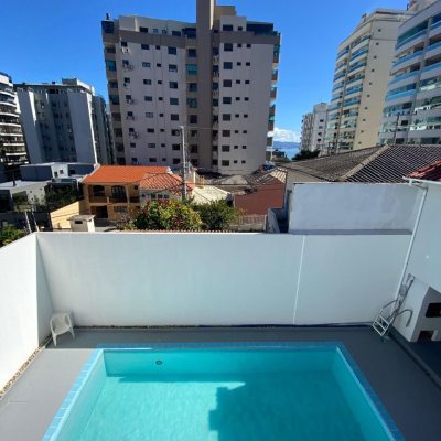 Casa Residencial com 340m², 5 quartos, 5 suítes, 5 garagens, no bairro Agronômica em Florianópolis