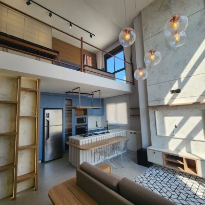 Apartamentos com 60m², 1 quarto (sendo 1 suíte), 1 garagem, no bairro Carvoeira em Florianópolis