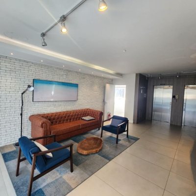 Apartamentos com 60m², 1 quarto (sendo 1 suíte), 1 garagem, no bairro Carvoeira em Florianópolis