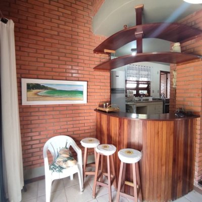 Casa Residencial com 188m², 5 quartos, 1 suíte, 3 garagens, no bairro Ingleses em Florianópolis