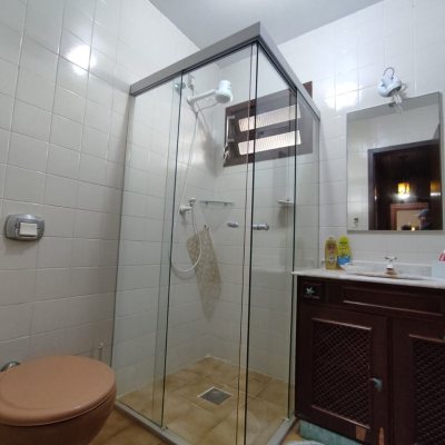 Casa Residencial com 188m², 5 quartos, 1 suíte, 3 garagens, no bairro Ingleses em Florianópolis