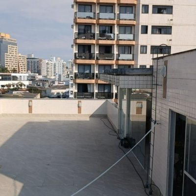 Apartamentos com 131m², 3 quartos, 2 suítes, 1 garagem, no bairro Balneário em Florianópolis