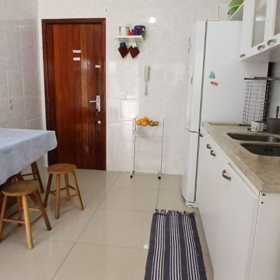 Apartamentos com 131m², 3 quartos, 2 suítes, 1 garagem, no bairro Balneário em Florianópolis