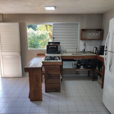 Casa Residencial com 110m², 3 quartos, 2 garagens, no bairro Enseada de Brito em Palhoça