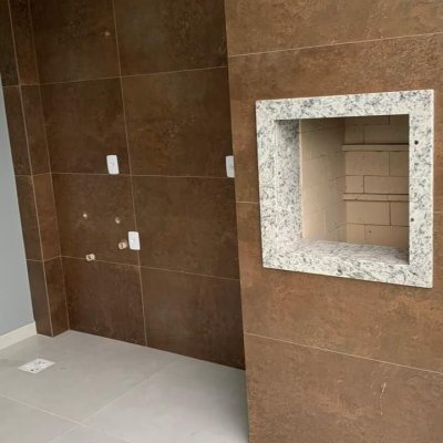 Casa Residencial com 116m², 3 quartos, 1 suíte, 2 garagens, no bairro Forquilhas em São José