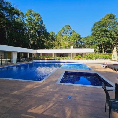 Apartamentos com 69m², 2 quartos, 1 suíte, 2 garagens, no bairro Itacorubi em Florianópolis