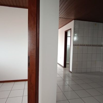 Apartamentos com 83m², 3 quartos, 1 garagem, no bairro Ingleses em Florianópolis