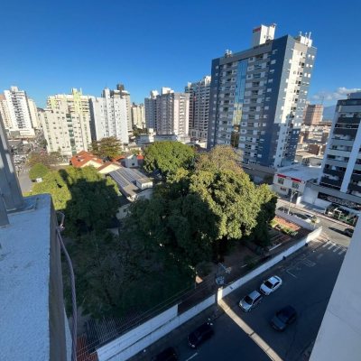 Apartamentos com 79m², 3 quartos, 1 garagem, no bairro Campinas em São José