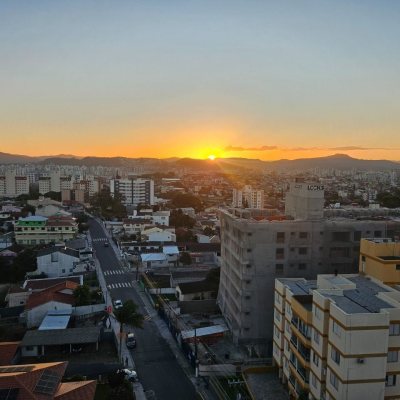 Cobertura com 170m², 3 quartos, 3 suítes, 2 garagens, no bairro Capoeiras em Florianópolis