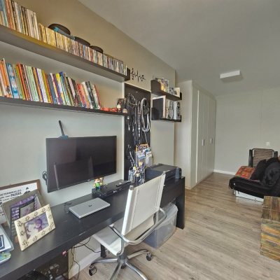 Cobertura com 170m², 3 quartos, 3 suítes, 2 garagens, no bairro Capoeiras em Florianópolis