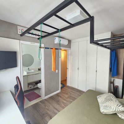 Cobertura com 170m², 3 quartos, 3 suítes, 2 garagens, no bairro Capoeiras em Florianópolis