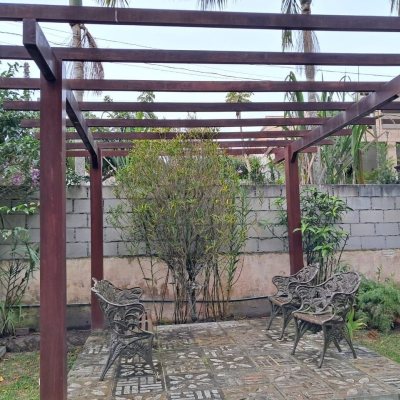 Casa Residencial com 75m², 3 quartos, 1 suíte, 4 garagens, no bairro Ingleses em Florianópolis