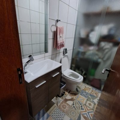 Casa Residencial com 75m², 3 quartos, 1 suíte, 4 garagens, no bairro Ingleses em Florianópolis