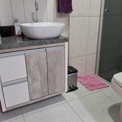 Casa Residencial com 75m², 3 quartos, 1 suíte, 4 garagens, no bairro Ingleses em Florianópolis