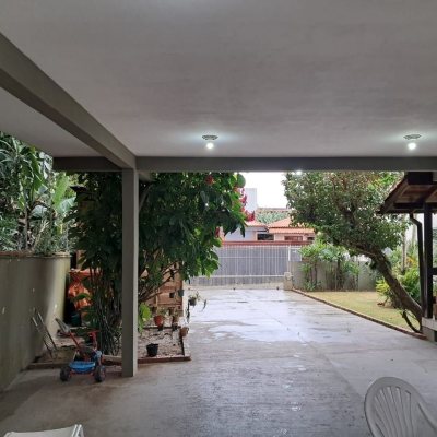 Casa Residencial com 75m², 3 quartos, 1 suíte, 4 garagens, no bairro Ingleses em Florianópolis