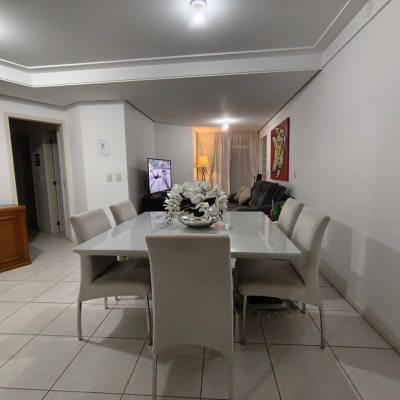 Apartamentos com 107m², 3 quartos, 1 suíte, 2 garagens, no bairro Itacorubi em Florianópolis