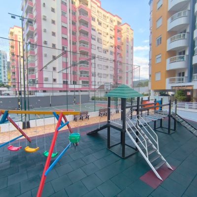 Apartamentos com 107m², 3 quartos, 1 suíte, 2 garagens, no bairro Itacorubi em Florianópolis