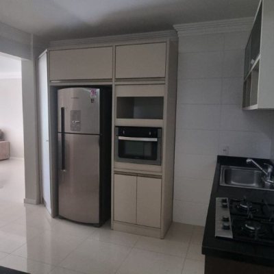 Apartamentos com 127m², 4 quartos, 1 suíte, 2 garagens, no bairro Itacorubi em Florianópolis