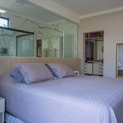 Casa em Condomínio com 235m², 4 quartos, 3 suítes, 2 garagens, no bairro Cachoeira do Bom Jesus em Florianópolis