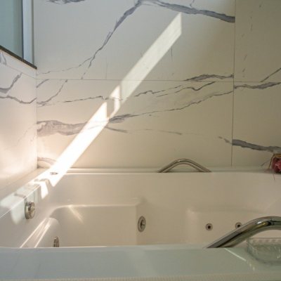 Casa em Condomínio com 235m², 4 quartos, 3 suítes, 2 garagens, no bairro Cachoeira do Bom Jesus em Florianópolis