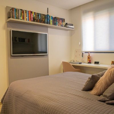 Casa em Condomínio com 235m², 4 quartos, 3 suítes, 2 garagens, no bairro Cachoeira do Bom Jesus em Florianópolis