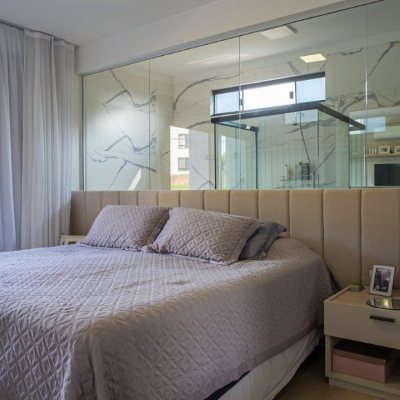 Casa em Condomínio com 235m², 4 quartos, 3 suítes, 2 garagens, no bairro Cachoeira do Bom Jesus em Florianópolis