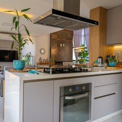 Casa em Condomínio com 235m², 4 quartos, 3 suítes, 2 garagens, no bairro Cachoeira do Bom Jesus em Florianópolis