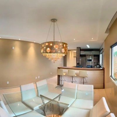 Casa em Condomínio com 197m², 4 quartos, 3 suítes, 2 garagens, no bairro Cachoeira do Bom Jesus em Florianópolis