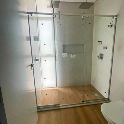 Casa Residencial com 162m², 3 quartos, 3 suítes, 2 garagens, no bairro Itacorubi em Florianopolis