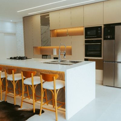 Casa em Condomínio com 411m², 5 quartos, 4 suítes, 2 garagens, no bairro Ratones em Florianópolis