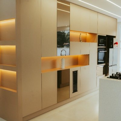 Casa em Condomínio com 411m², 5 quartos, 4 suítes, 2 garagens, no bairro Ratones em Florianópolis