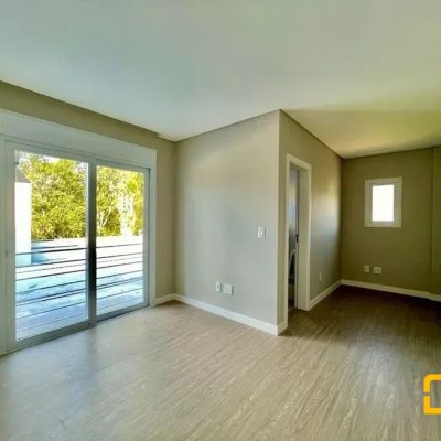 Casa em Condomínio com 266m², 4 quartos, 3 suítes, 2 garagens, no bairro Ratones em Florianópolis