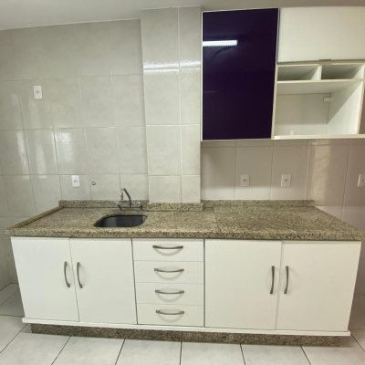 Apartamentos com 105m², 3 quartos, 1 suíte, 1 garagem, no bairro Agronômica em Florianópolis
