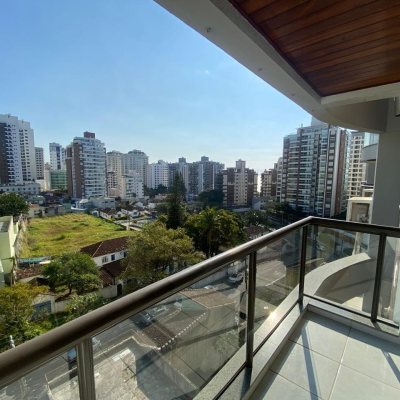 Apartamentos com 105m², 3 quartos, 1 suíte, 1 garagem, no bairro Agronômica em Florianópolis
