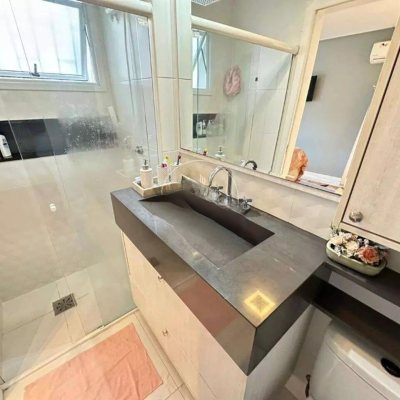 Apartamentos com 112m², 2 quartos, 1 suíte, 2 garagens, no bairro Abraão em Florianópolis