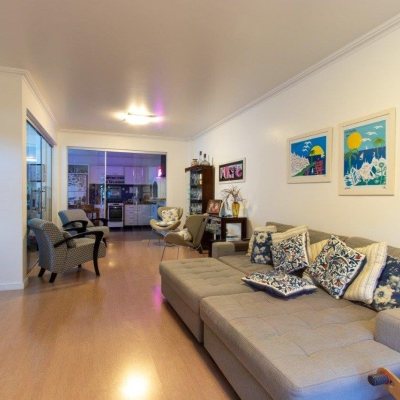 Cobertura com 279m², 3 quartos, 1 suíte, 2 garagens, no bairro Centro em Florianópolis