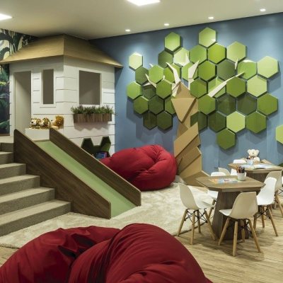 Apartamentos com 131m², 3 quartos, 3 suítes, 3 garagens, no bairro Estreito em Florianópolis