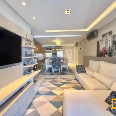 Apartamentos com 131m², 3 quartos, 3 suítes, 3 garagens, no bairro Estreito em Florianópolis