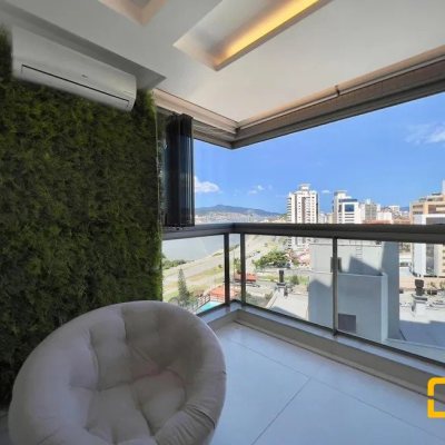 Apartamentos com 131m², 3 quartos, 3 suítes, 3 garagens, no bairro Estreito em Florianópolis