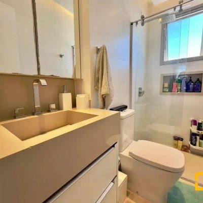 Apartamentos com 131m², 3 quartos, 3 suítes, 3 garagens, no bairro Estreito em Florianópolis