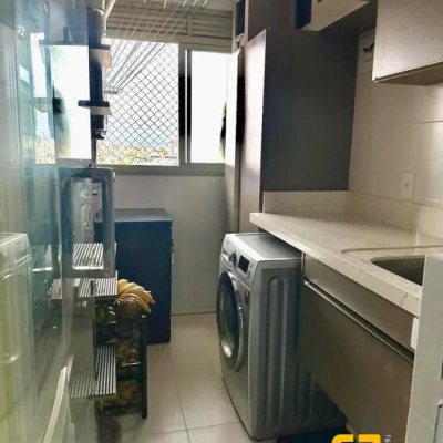 Apartamentos com 131m², 3 quartos, 3 suítes, 3 garagens, no bairro Estreito em Florianópolis