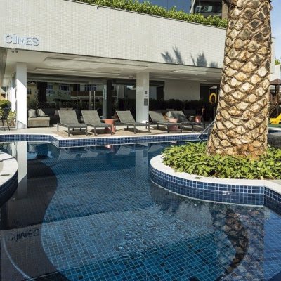 Apartamentos com 131m², 3 quartos, 3 suítes, 3 garagens, no bairro Estreito em Florianópolis