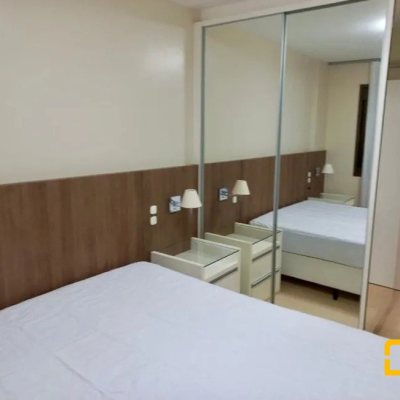 Apartamentos com 121m², 3 quartos, 1 suíte, 2 garagens, no bairro Agronômica em Florianópolis