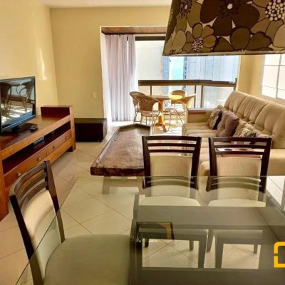 Apartamentos com 121m², 3 quartos, 1 suíte, 2 garagens, no bairro Agronômica em Florianópolis