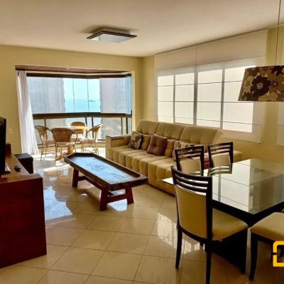 Apartamentos com 121m², 3 quartos, 1 suíte, 2 garagens, no bairro Agronômica em Florianópolis